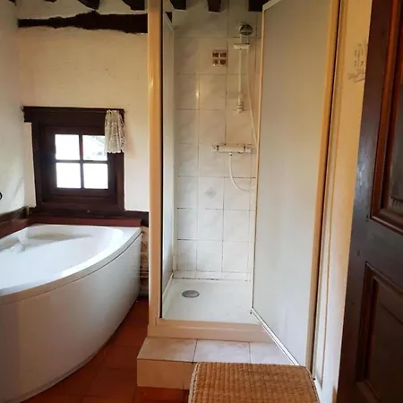 Сasa de vacaciones Chaumiere Familiale Weekend & Paisible Saint-Philbert-sur-Risle