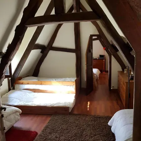 Chaumiere Familiale Weekend & Paisible Сasa de vacaciones